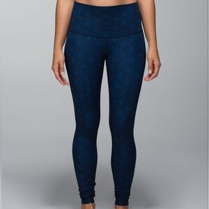Lululemon Wunder Under Pant Roll Down Sashiko Star Print Blue Black - Size 8 Est